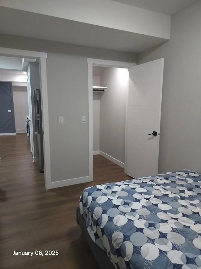 Lovely Home In Northwest Calgary